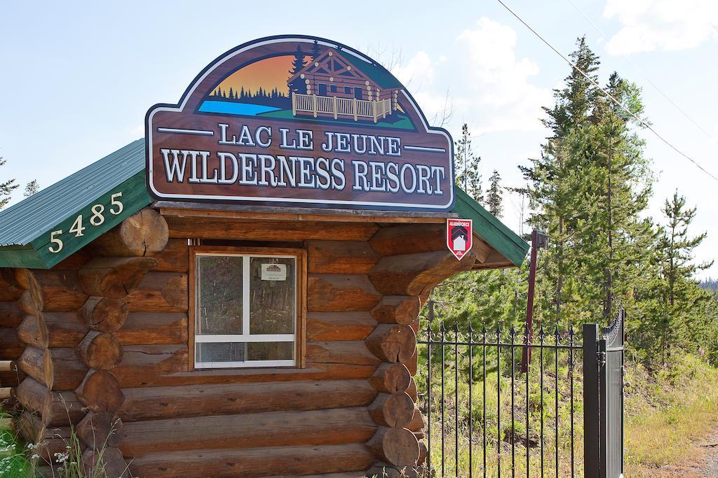Lac Le Jeune Wilderness Resort Камлупс Екстер'єр фото