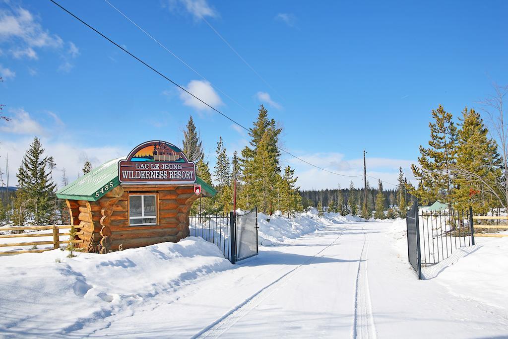 Lac Le Jeune Wilderness Resort Камлупс Екстер'єр фото